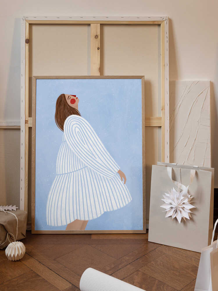 The Woman With the Blue Stripes